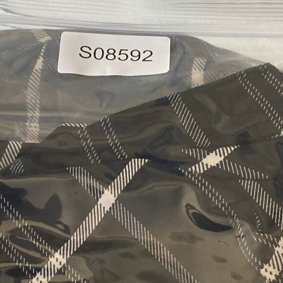 CAbi Womens Blouse Black White Striped V Neck Sleeveless Peplum 8 - Picture 10 of 10